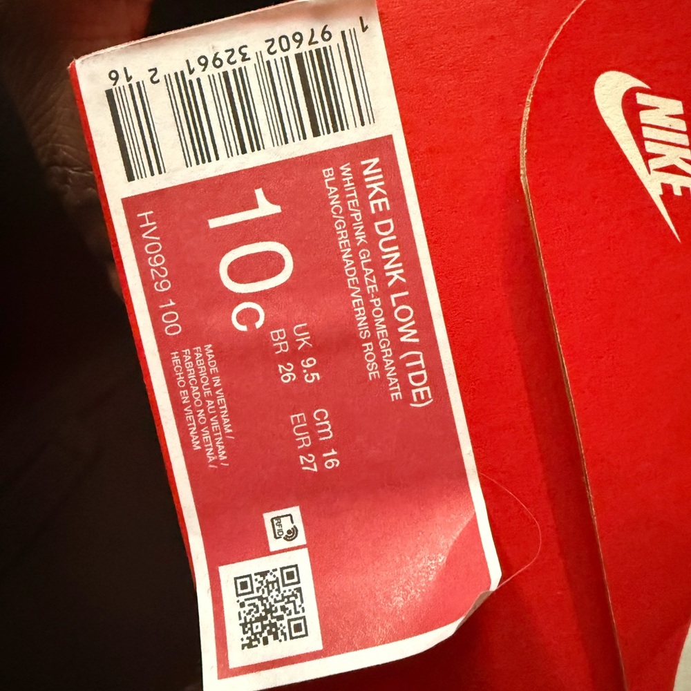 Nike Dunk Low TDE in Bold Pink